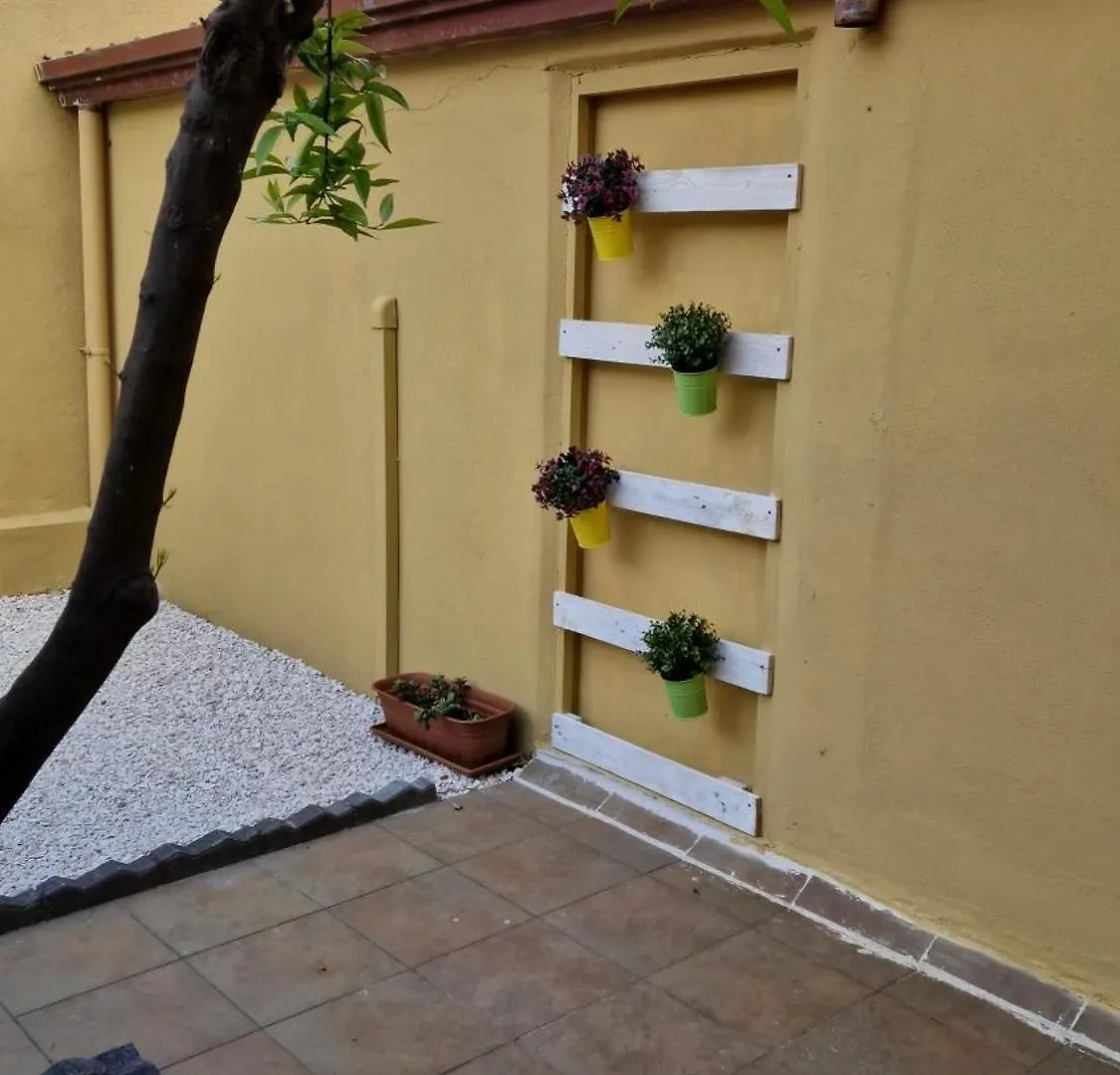 Appartamento Maria Giovanna Caletta Beach La Caletta 0*,  Ιταλία